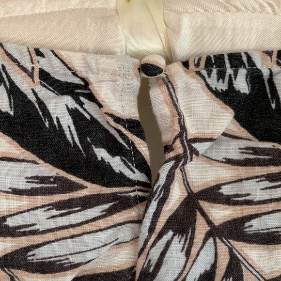 J.Crew linen blend top tropical floral print size x- small 55% linen/45% cotton - Picture 4 of 6